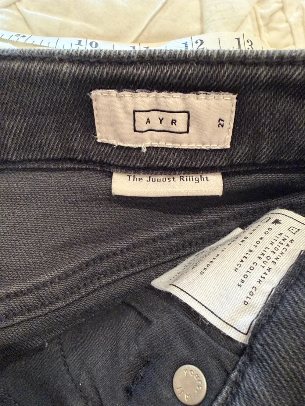 AYR The Juuust Riiight Black Frayed Hem Denim Cutoff Shorts, sz 27 - Picture 2 of 5